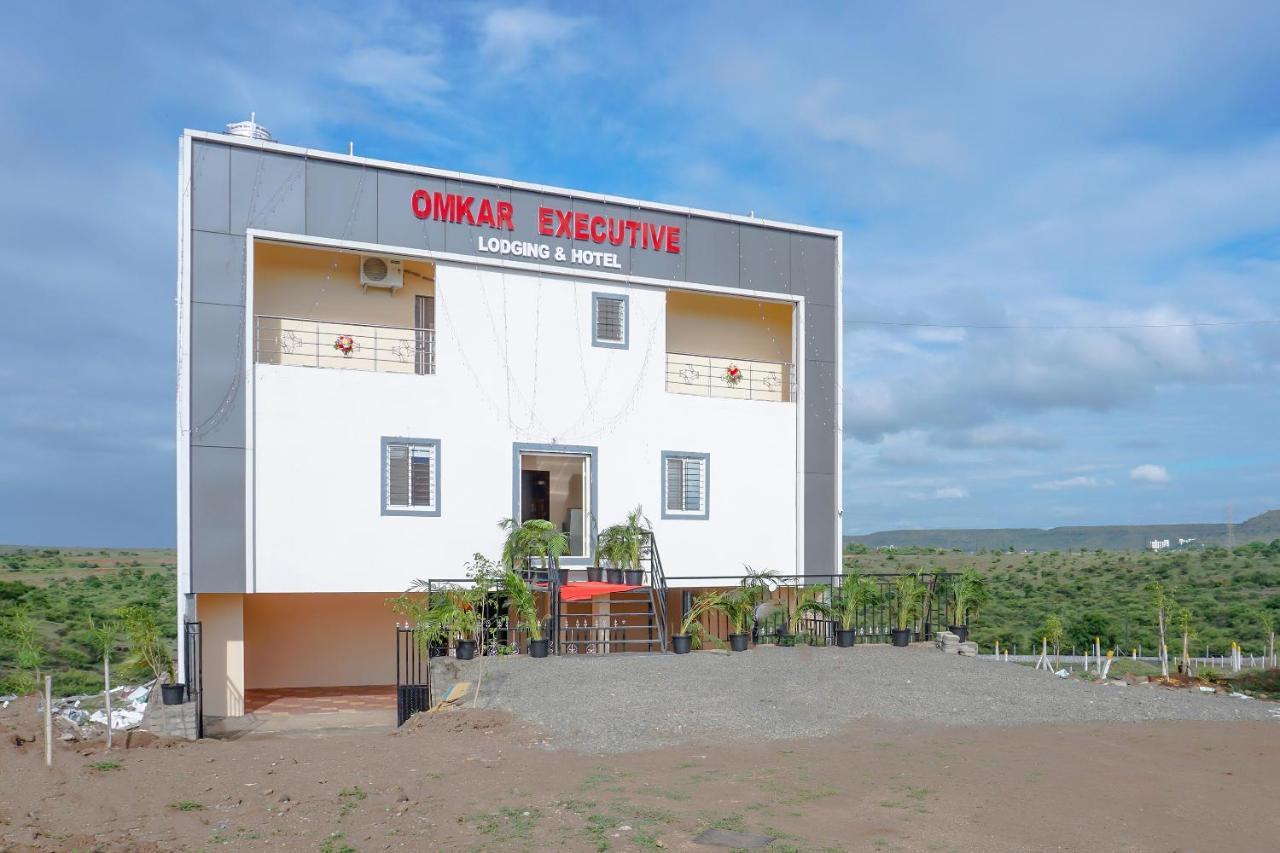 Oyo 81616 Omkar Executive Vagholi Extérieur photo